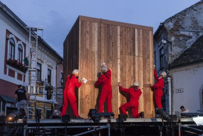 Szabó Máté: Figaro házassága, 2018., A Szentendrei Teátrum és a Co-Opera koprodukciója, Fotó: Piti Marcell (2018). Forrás: Dunaparti Művelődési Ház