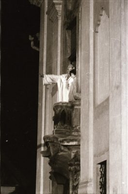 Békés András: Comico-tragoedia, 1971., Szentendrei Teátrum, Fotó: Gajzágó Jolán [talán 1970.], Lelőhely: Ferenczy Múzeumi Centrum, Történeti gyűjtemény