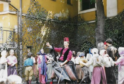 Foltin Jolán: Bánomfai bolondulás, 1993., A Szentendrei Teátrum és a Bihari Táncegyüttes koprodukciója , Fotó: [n. n.] (1993). HUNGART © 2019
